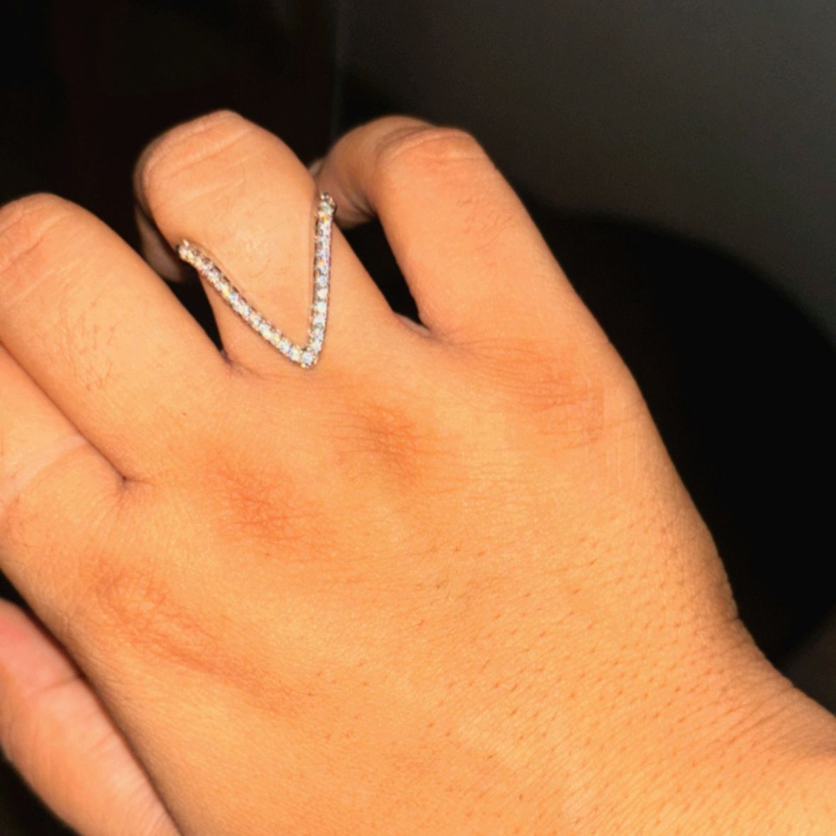V Vanki Ring (Silver)