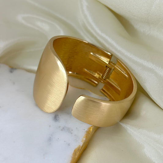 Laysha Matte Bracelet