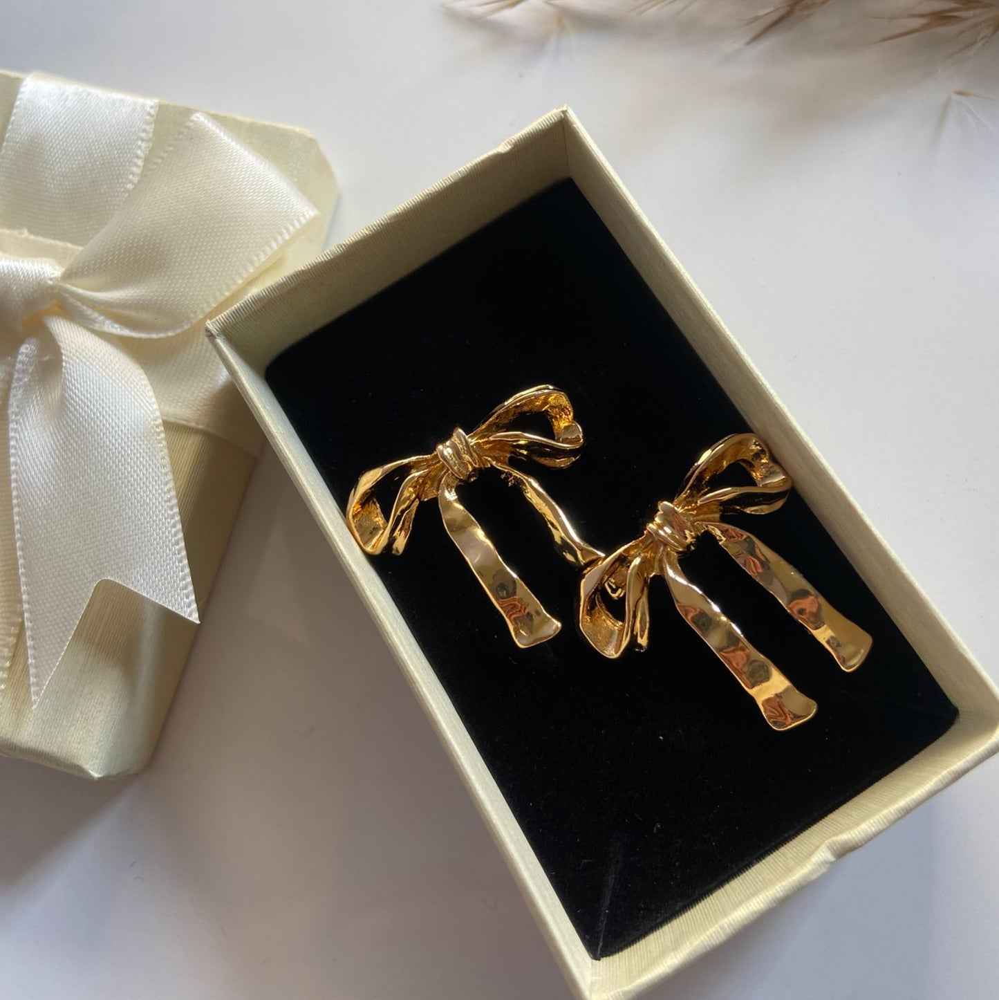 Bow Lace Earrings