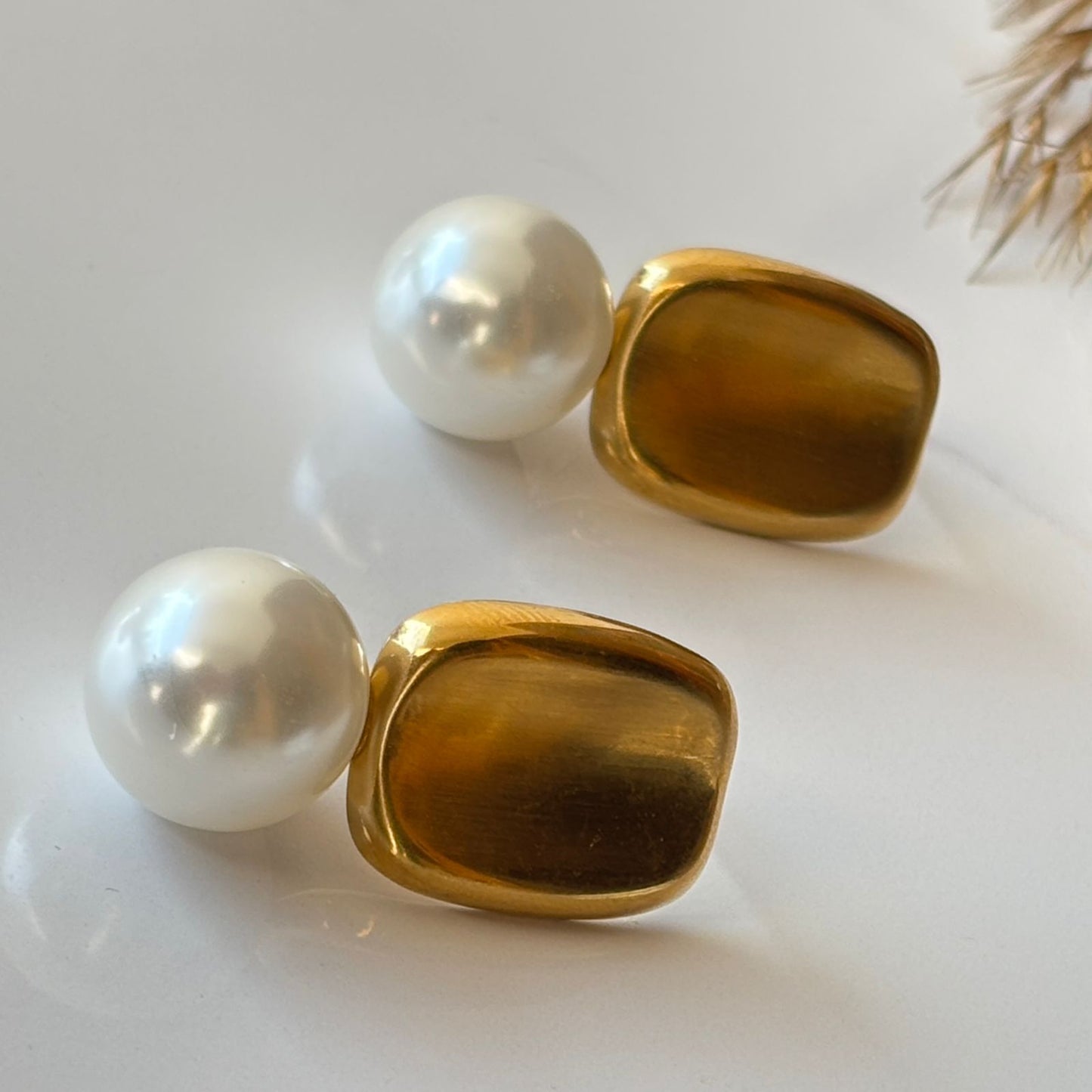 Aksa Beach Earrings