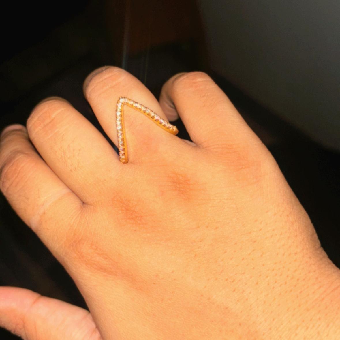 V Vanki Ring