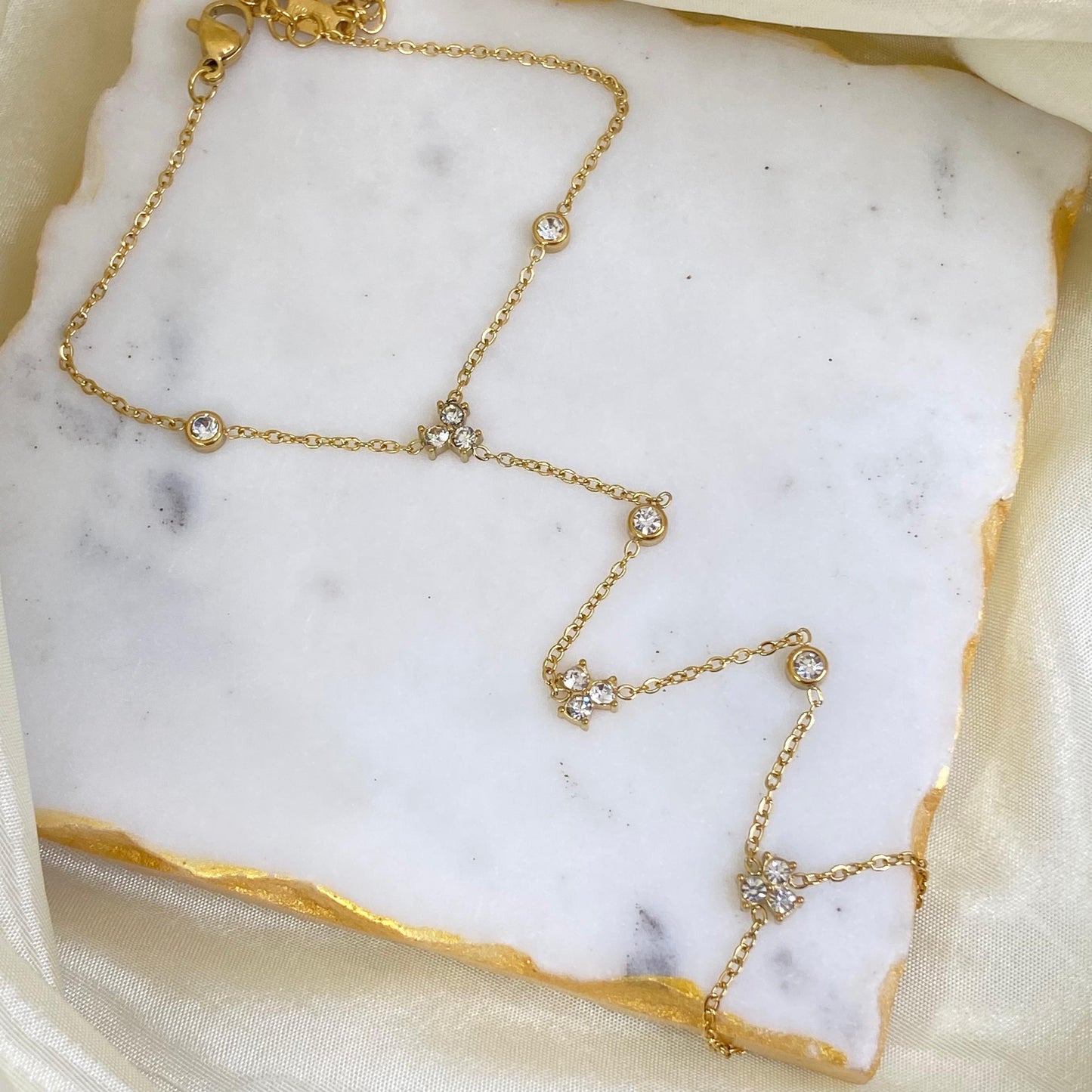 Naira Hand Chain