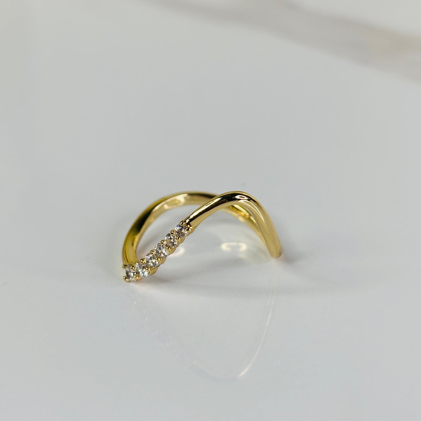 Semi Studded V Vanki Statement Ring