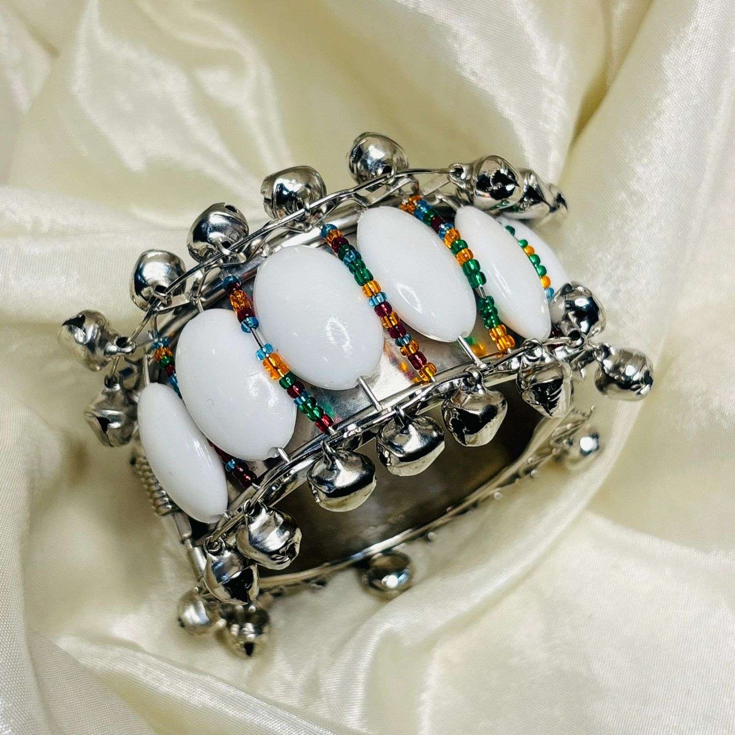 White Shell Openable Bracelet