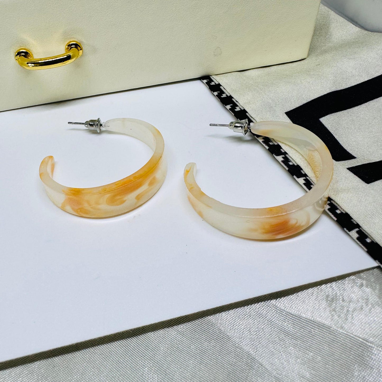 Resin C Hoops