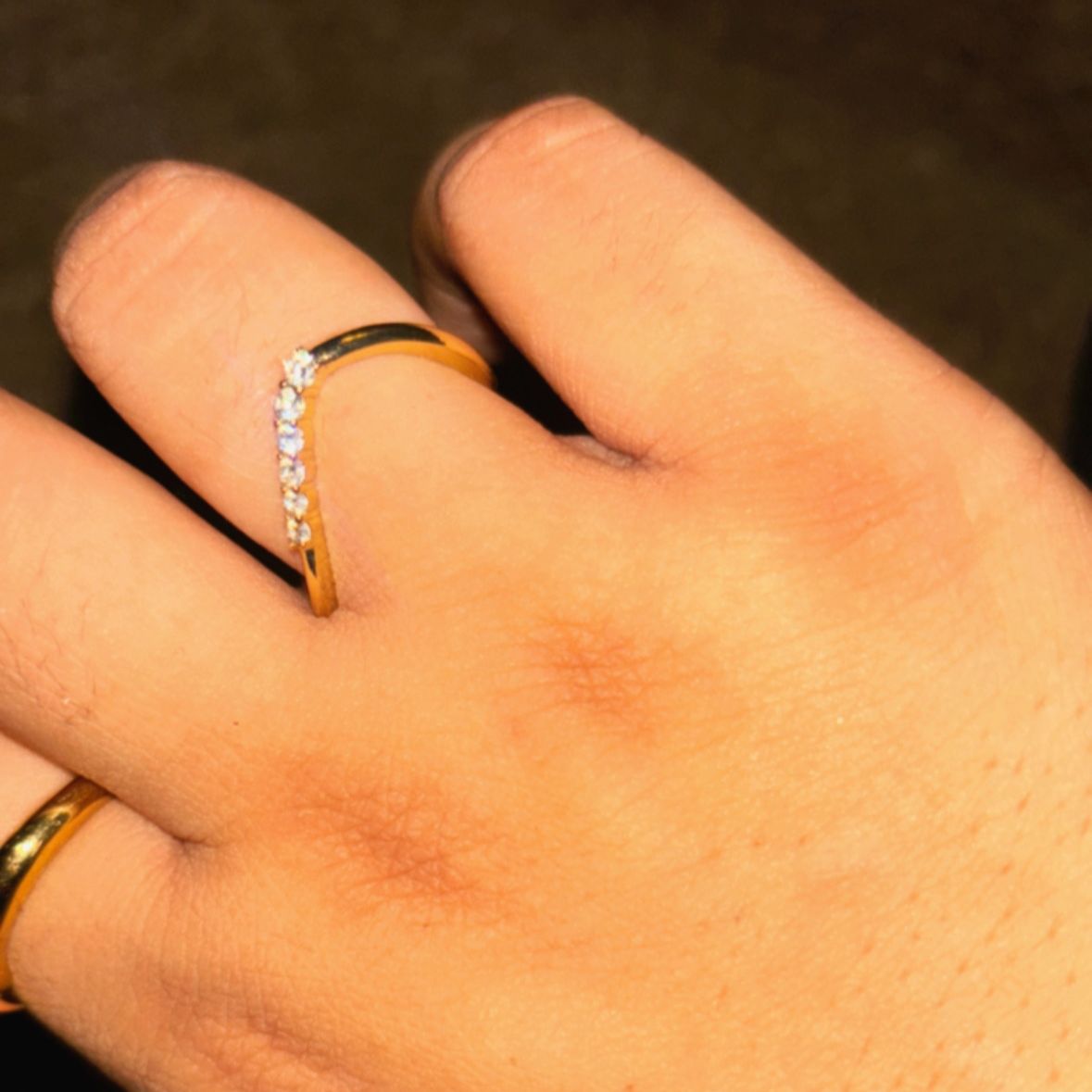 Semi Studded V Vanki Statement Ring