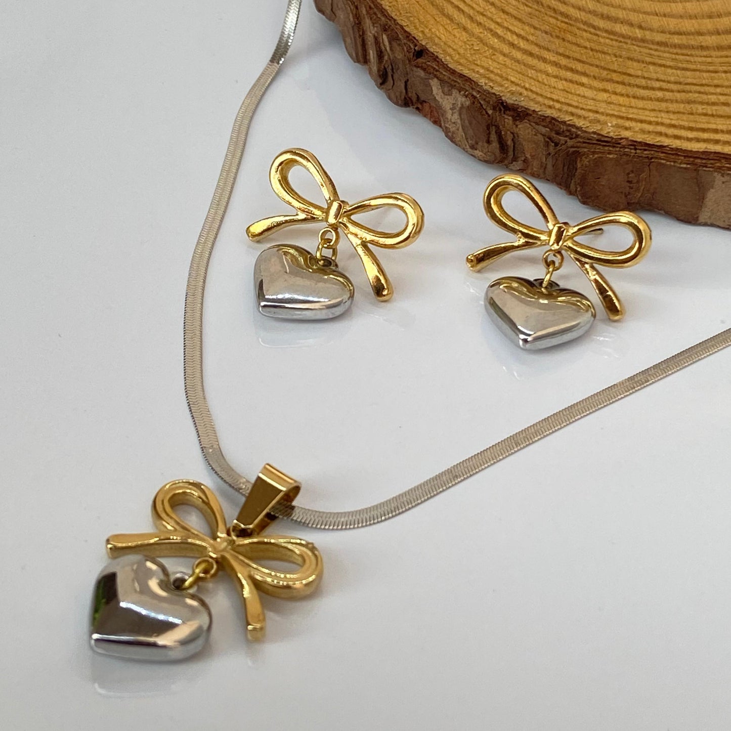 Dual Tone Bow Heart Set