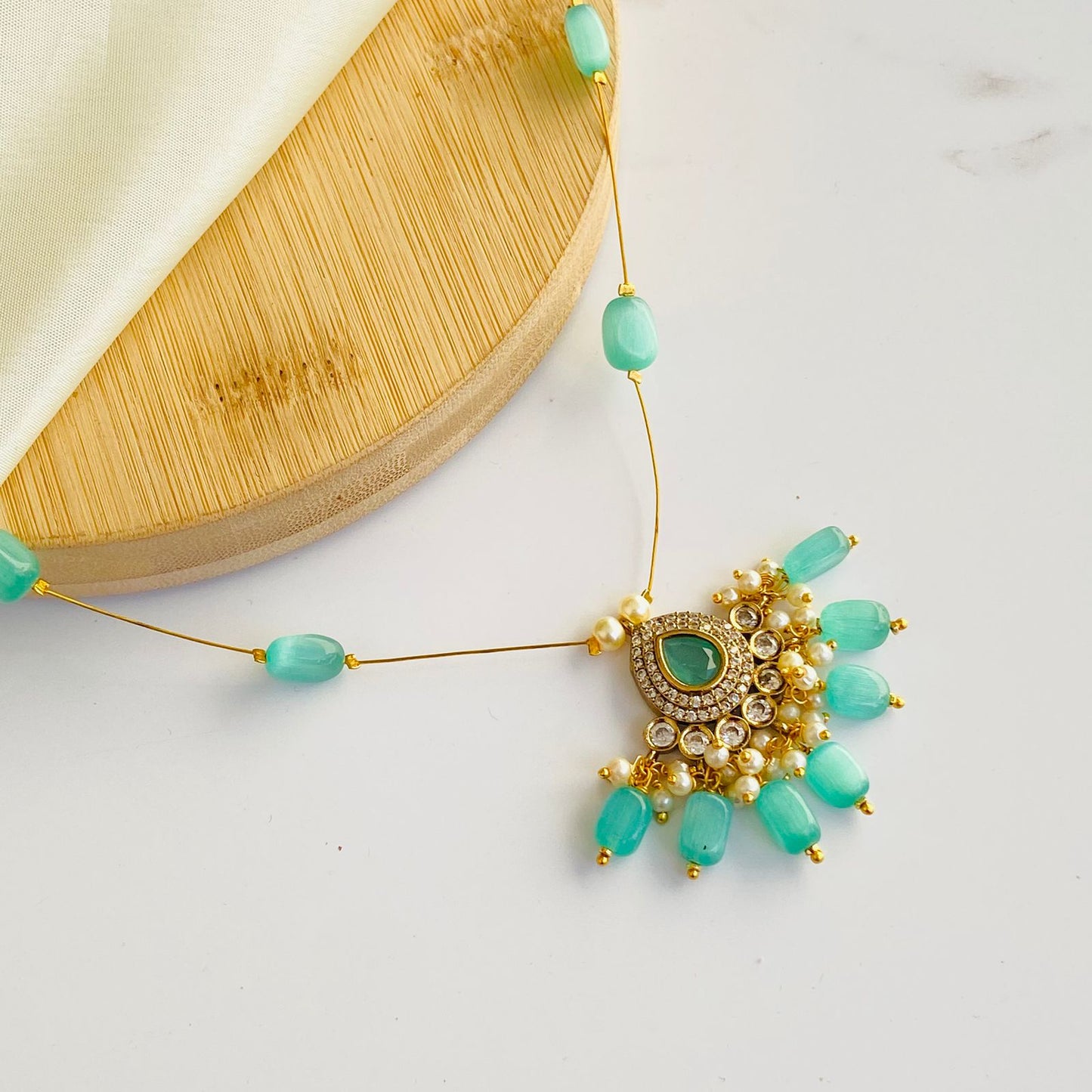 Turquoise Aralya Invisible Chain Choker Necklace