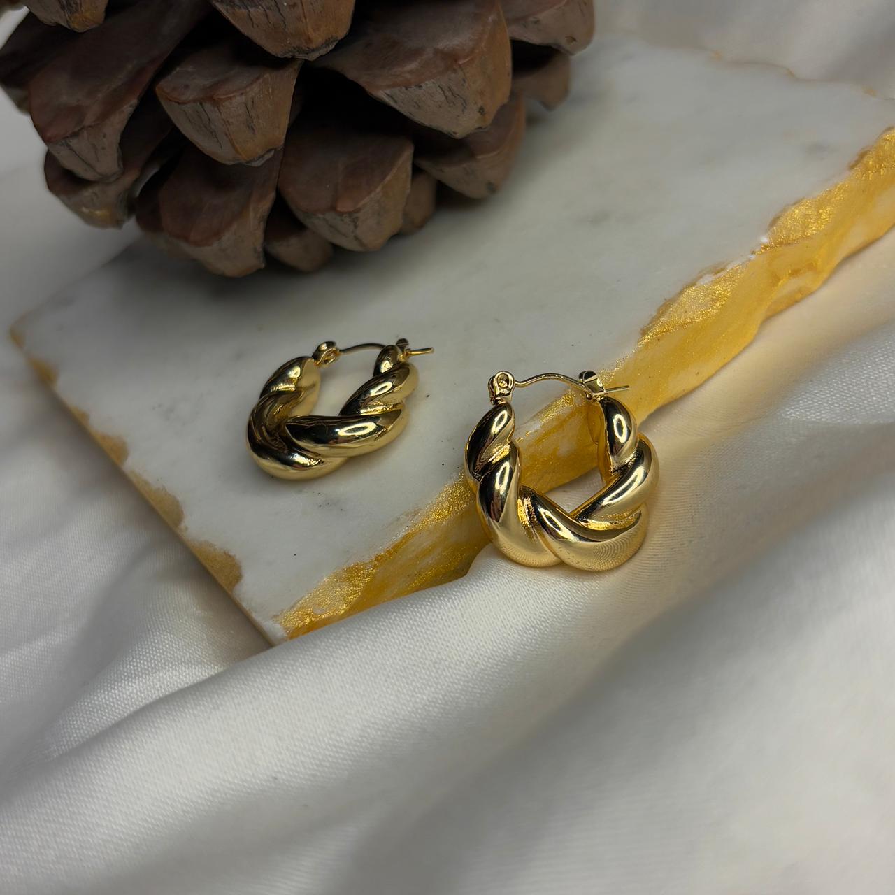 Twirled Hoops