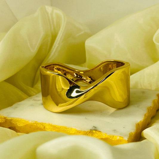 Twisted Chunky Cuff Bracelet