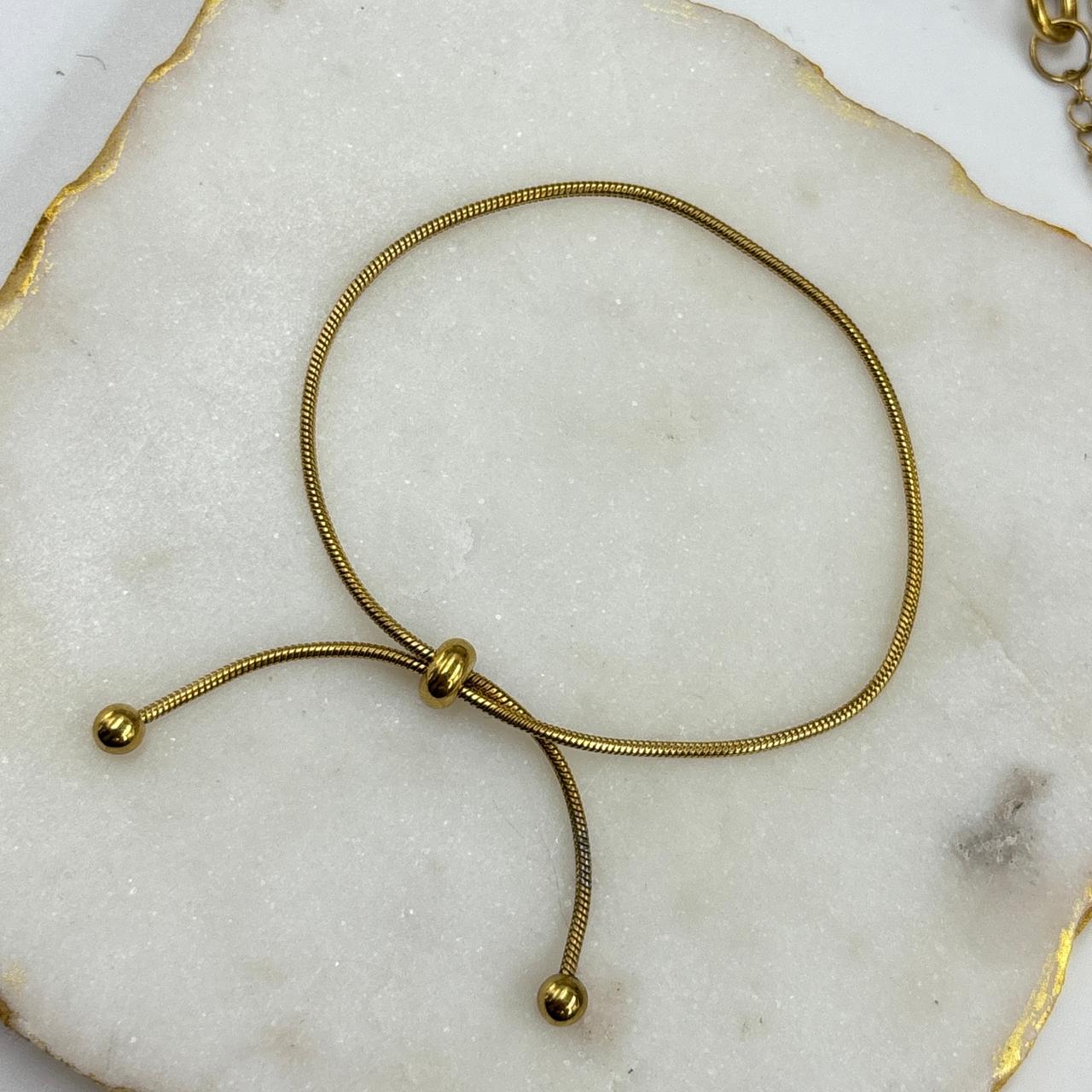 Adjustable Sleek Chain Bracelet