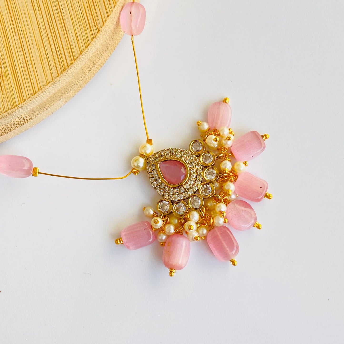 Rose Aralya Invisible Chain Choker Necklace