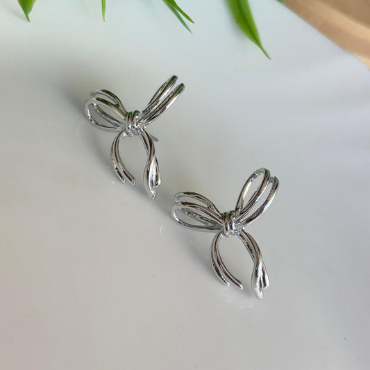 Thread Bow Silver Earrings