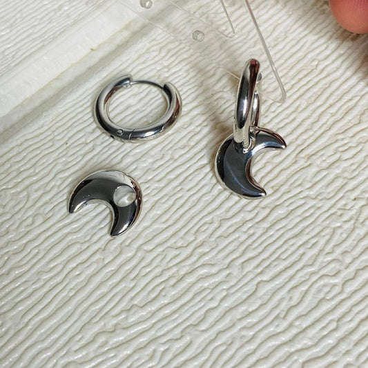 Detachable Moon Hoops