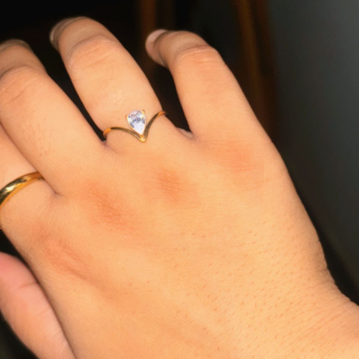 Drop V Vanki Ring