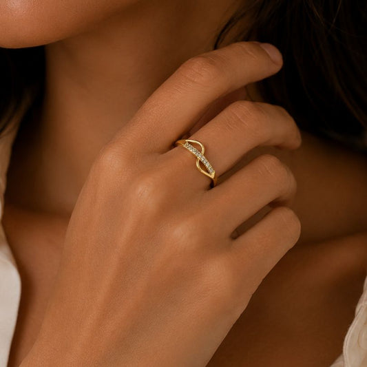 Luna Twist Ring