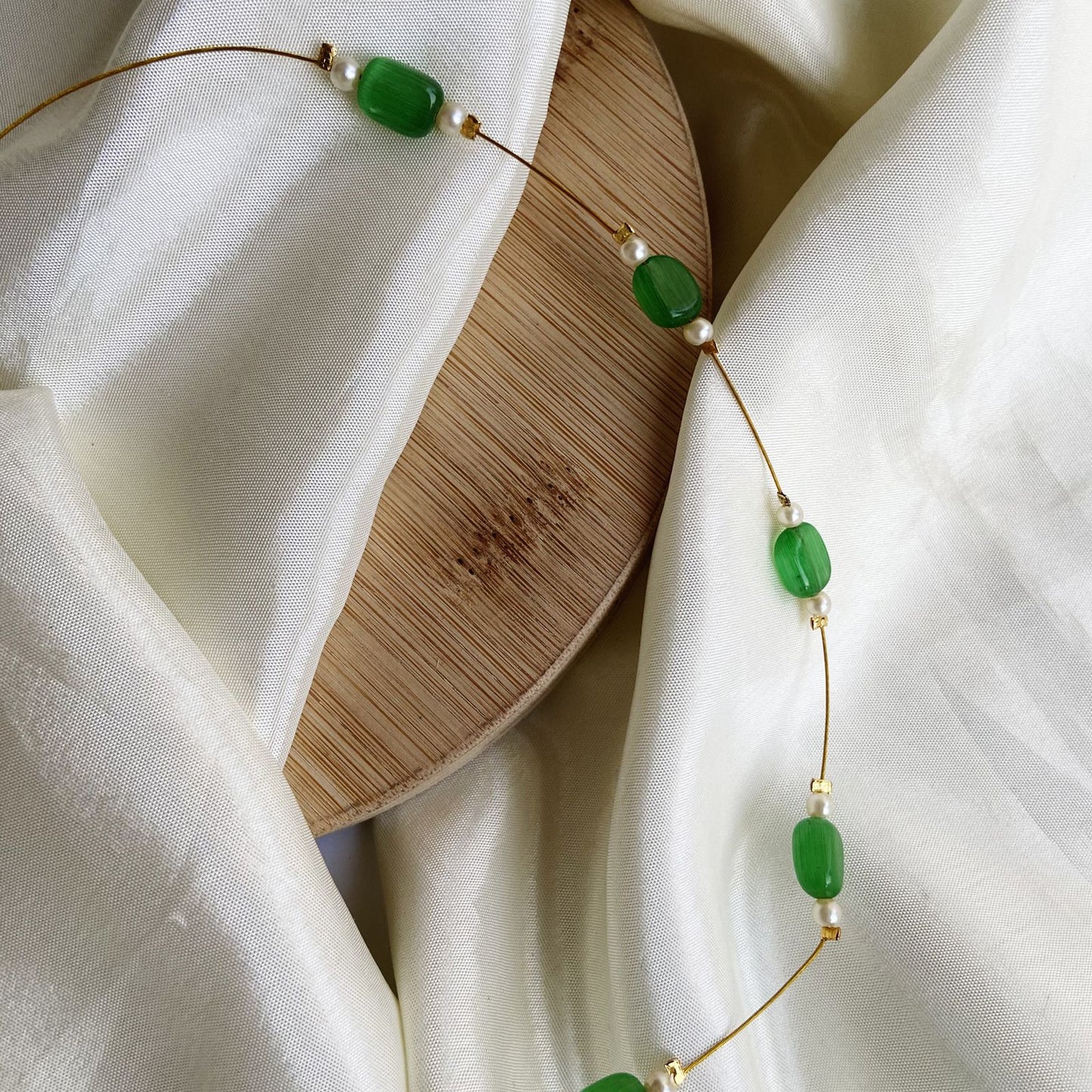 Emerald Invisible Chain Necklace