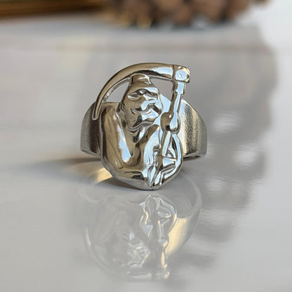 Axe Ring