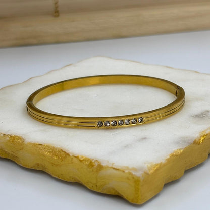 Sleek Nyra Bracelet