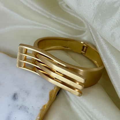 Glora Belt Matte Bracelet
