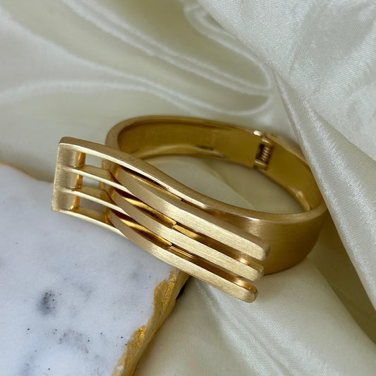 Glora Belt Matte Bracelet