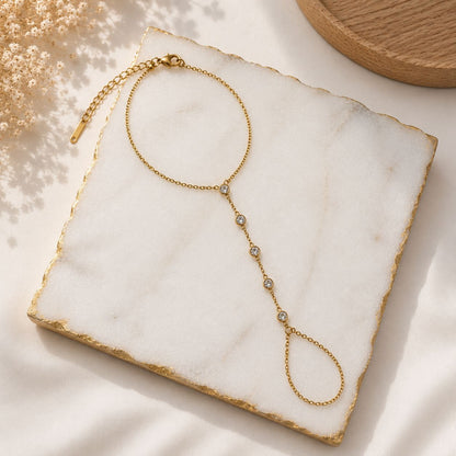 Ellie Minimal Hand Chain