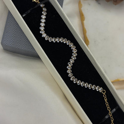 Elara Luxe Gold Chain Bracelet