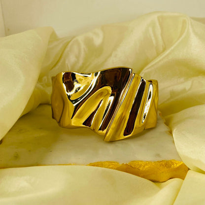 Wave Chunky Cuff Bracelet