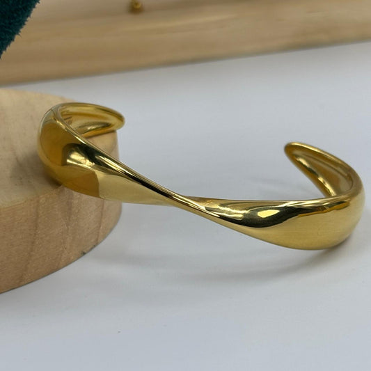 Classic Twist Bracelet