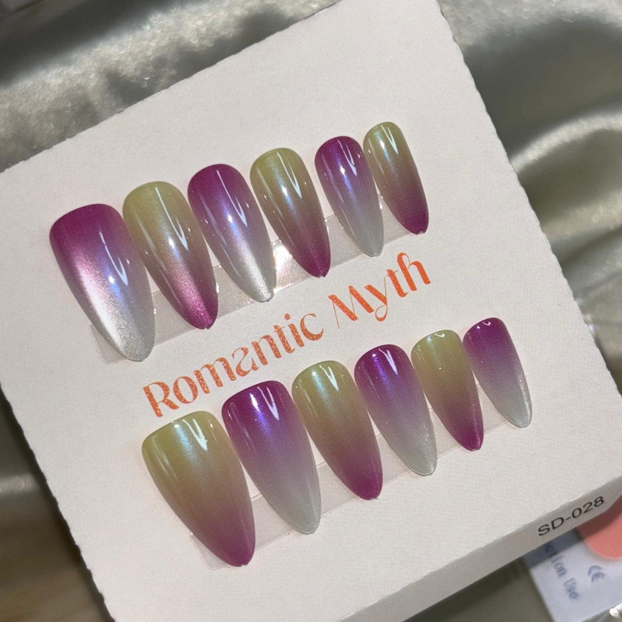 Cat Eye Nails 110