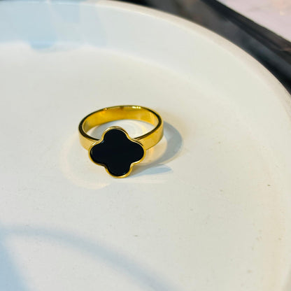 Unisex Clover Ring