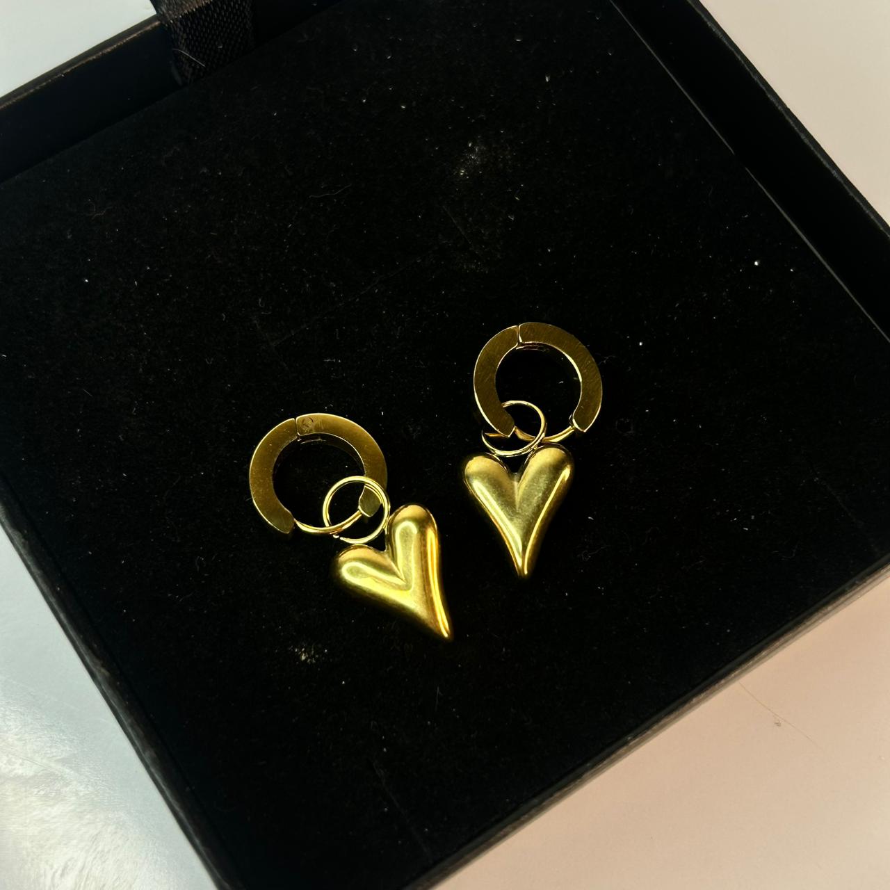 Huggies Hand Rings Viral Heart Detachable Huggies | Premium Anti Tarnish 18k Rings ...