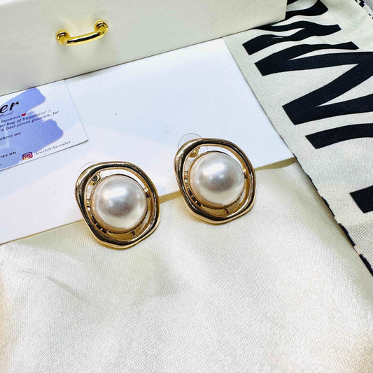 Pearl Ring Studs