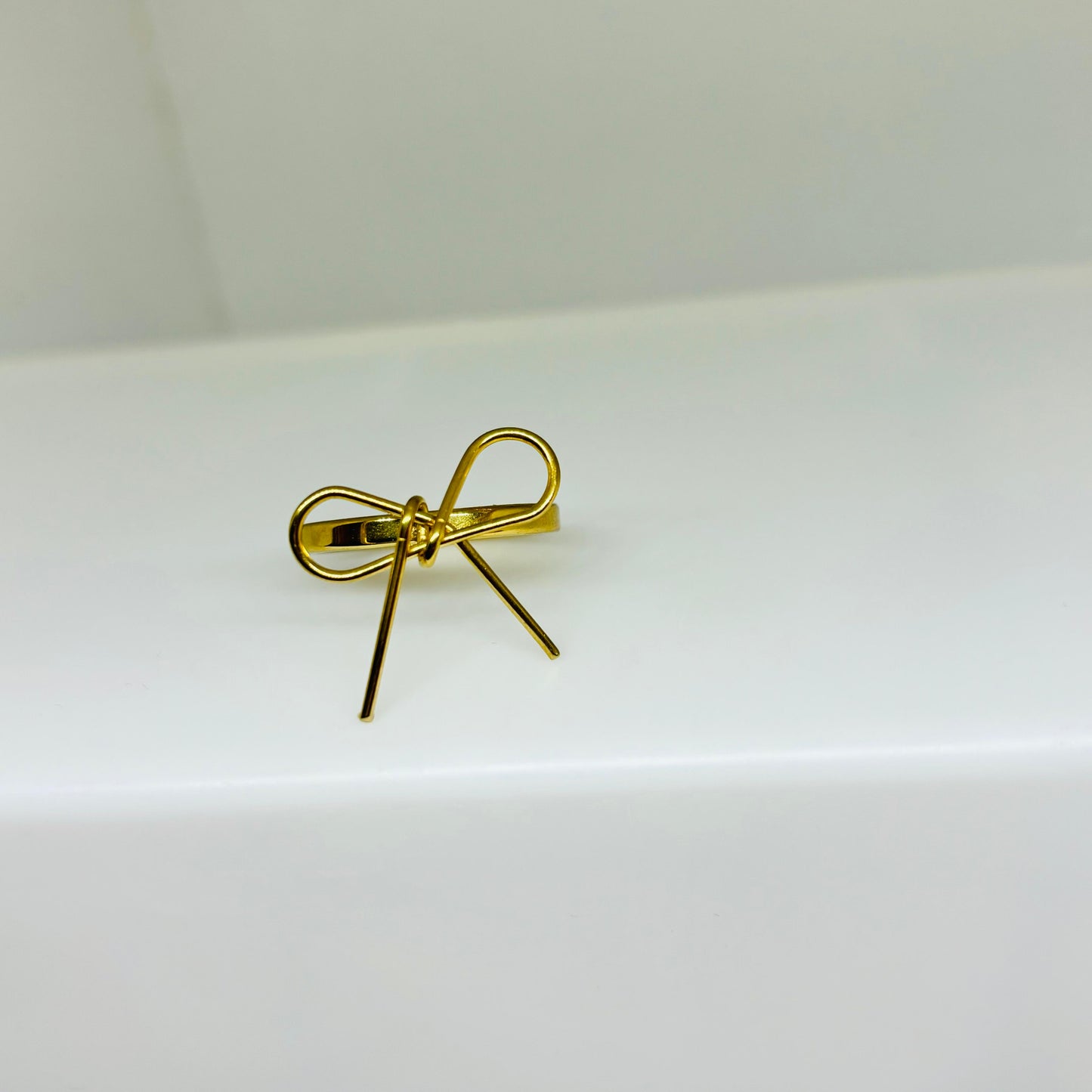 Ashley 18K Bow Ring