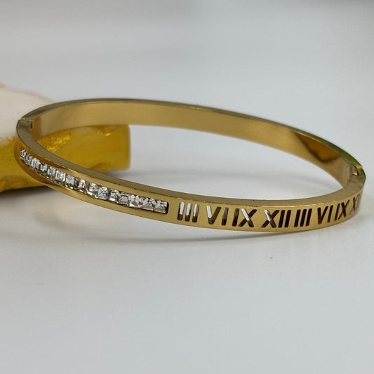Roman Tennis Statement Bracelet  (Small Size-2.2-2.4)