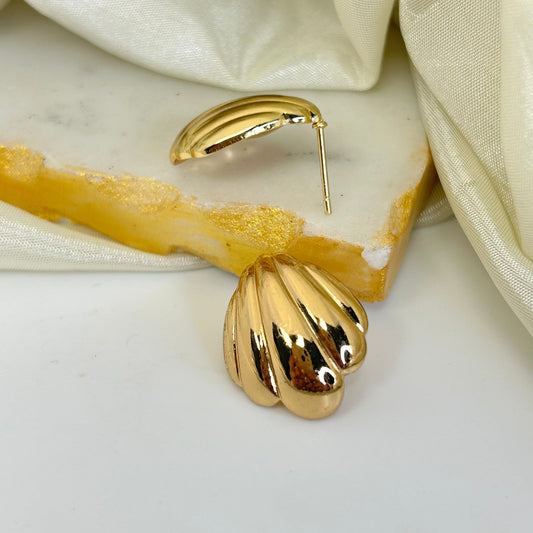 Shell Studs