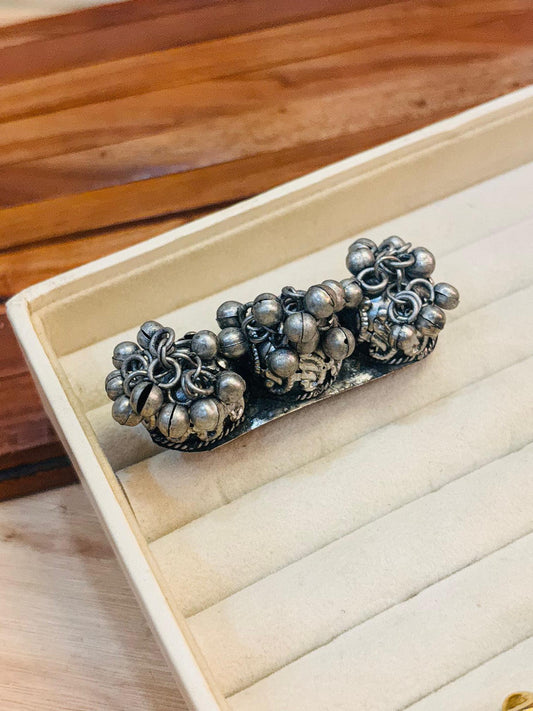 Ball 2 Fingers Ring