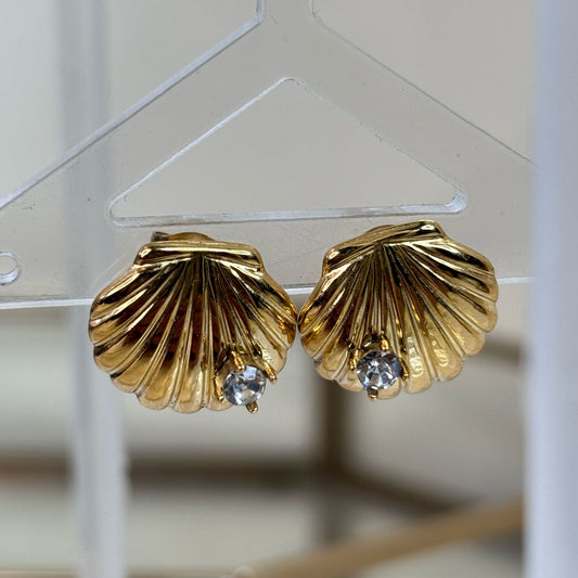 Shell Mini Stud Earrings