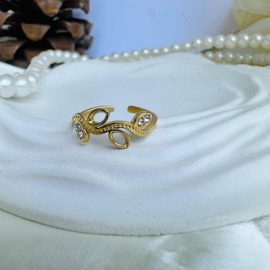 Medusa 18K Ring