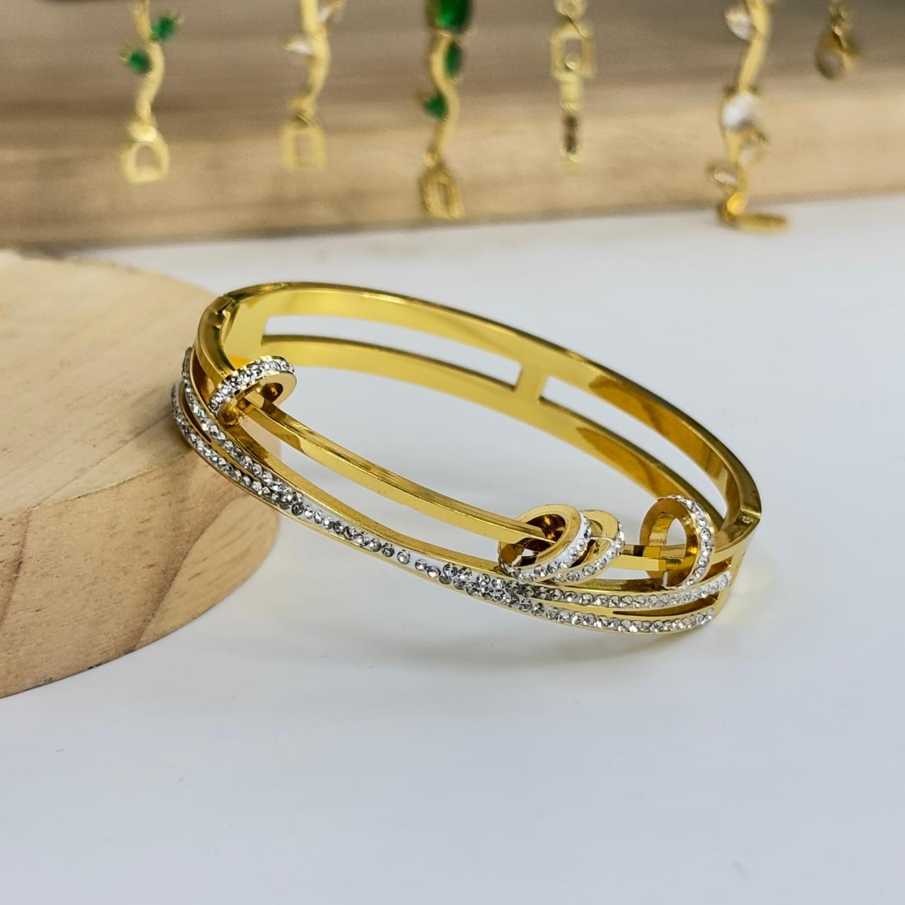 Elara Bracelet  (Small Size-2.2-2.4)