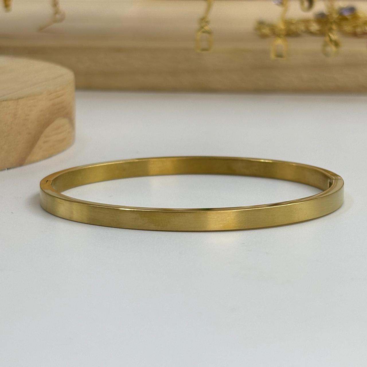 Matte Plain Bracelet