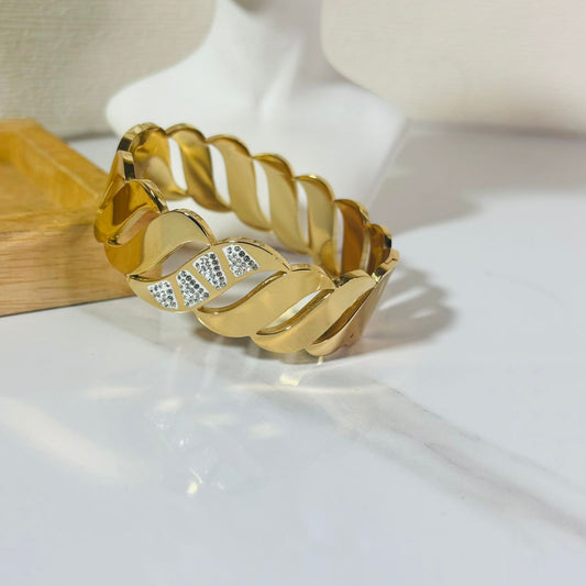 Wave Blingy Bracelet