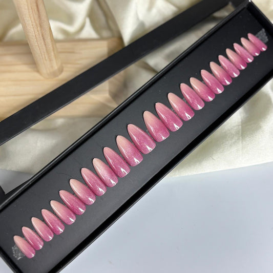 Ombré Cat Eye Nails 03