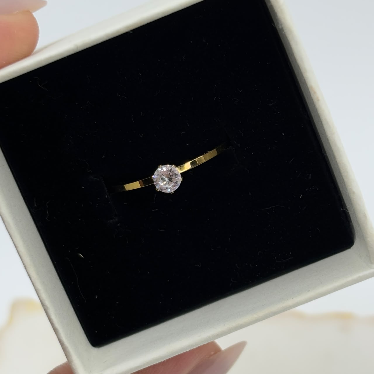 Noa Solitaire Ring