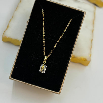 Dainty Crystal Necklace ( Gold )