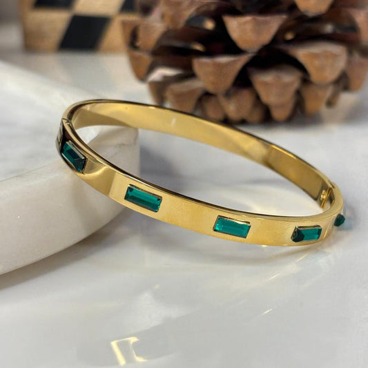 Emerald Cliff Bracelet