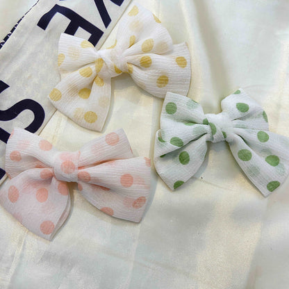 Dotted Bow Clip