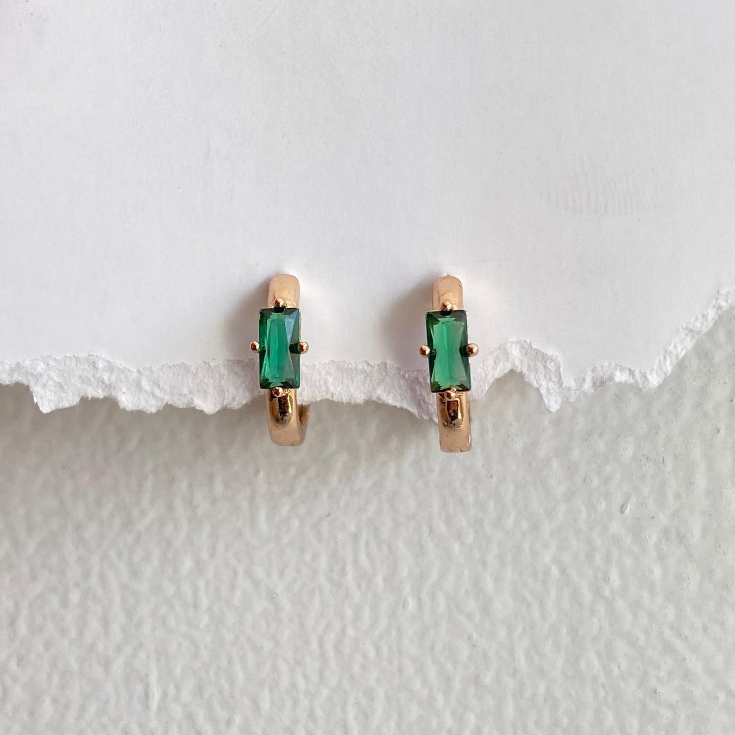 Emerald Mini Solitaire Hoops (Rosegold)