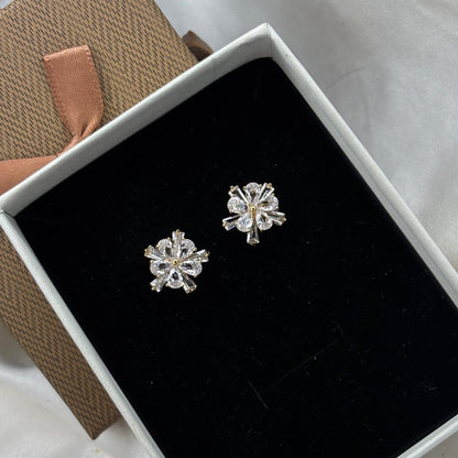Bloom Studs