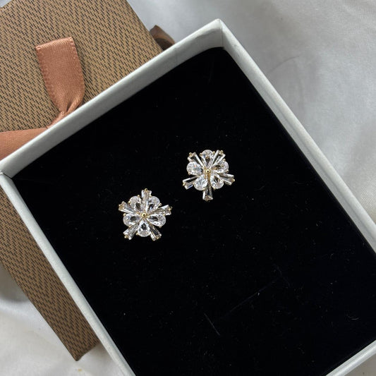 Bloom Studs
